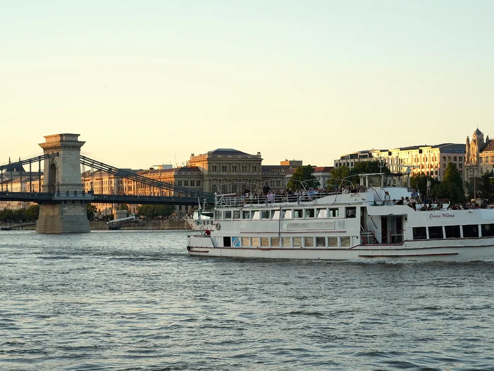Queen Wilma on the Danube